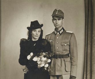 Heirat am Standesamt beim Goldenen Dachl in Innsbruck am 15. Oktober 1943, aus: Sammlung Silvius Magnago Südtiroler Landesarchiv